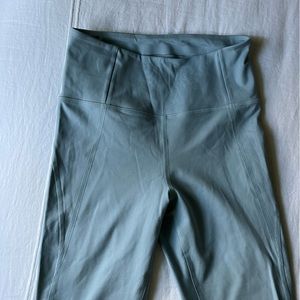 Girlfriend Collective Compressive High Rise Leggings - size S